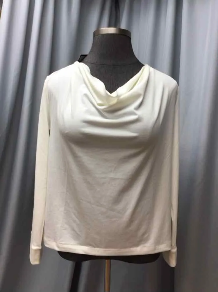 BANANA REPUBLIC SIZE X LARGE Ladies TOP