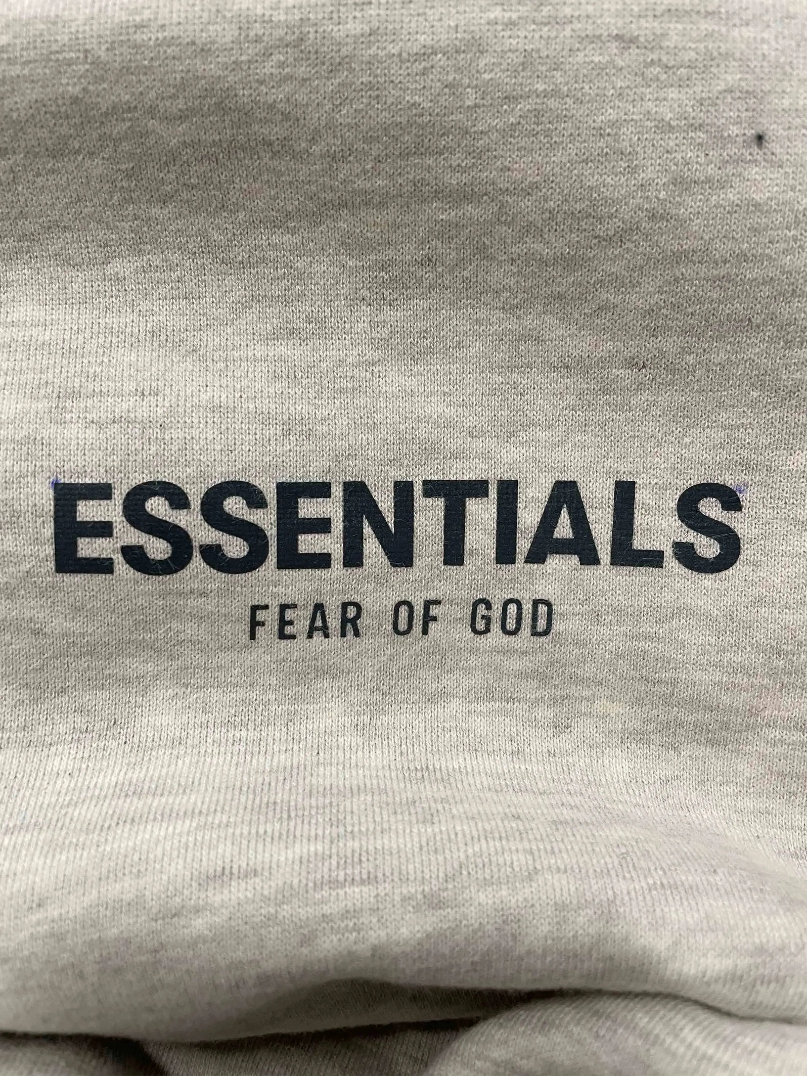 Fear Of God Essentials Core Collection Crewneck Light Heather Oatmeal [FW21] [FACTORY FLAW]