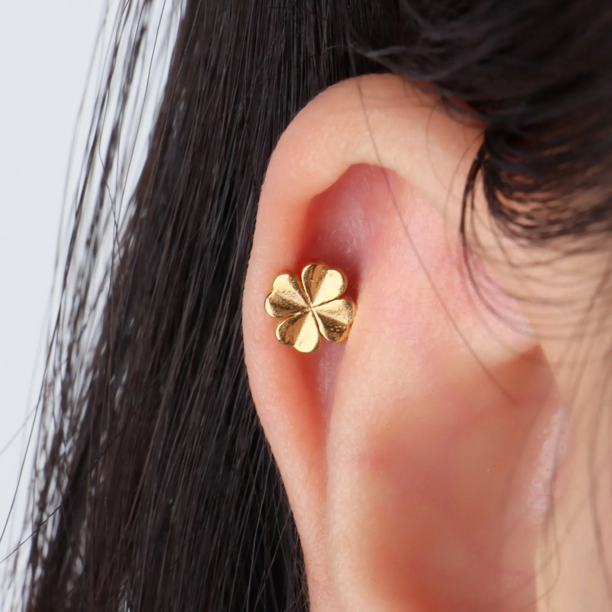 Lucky Four Leaf Clover Stud