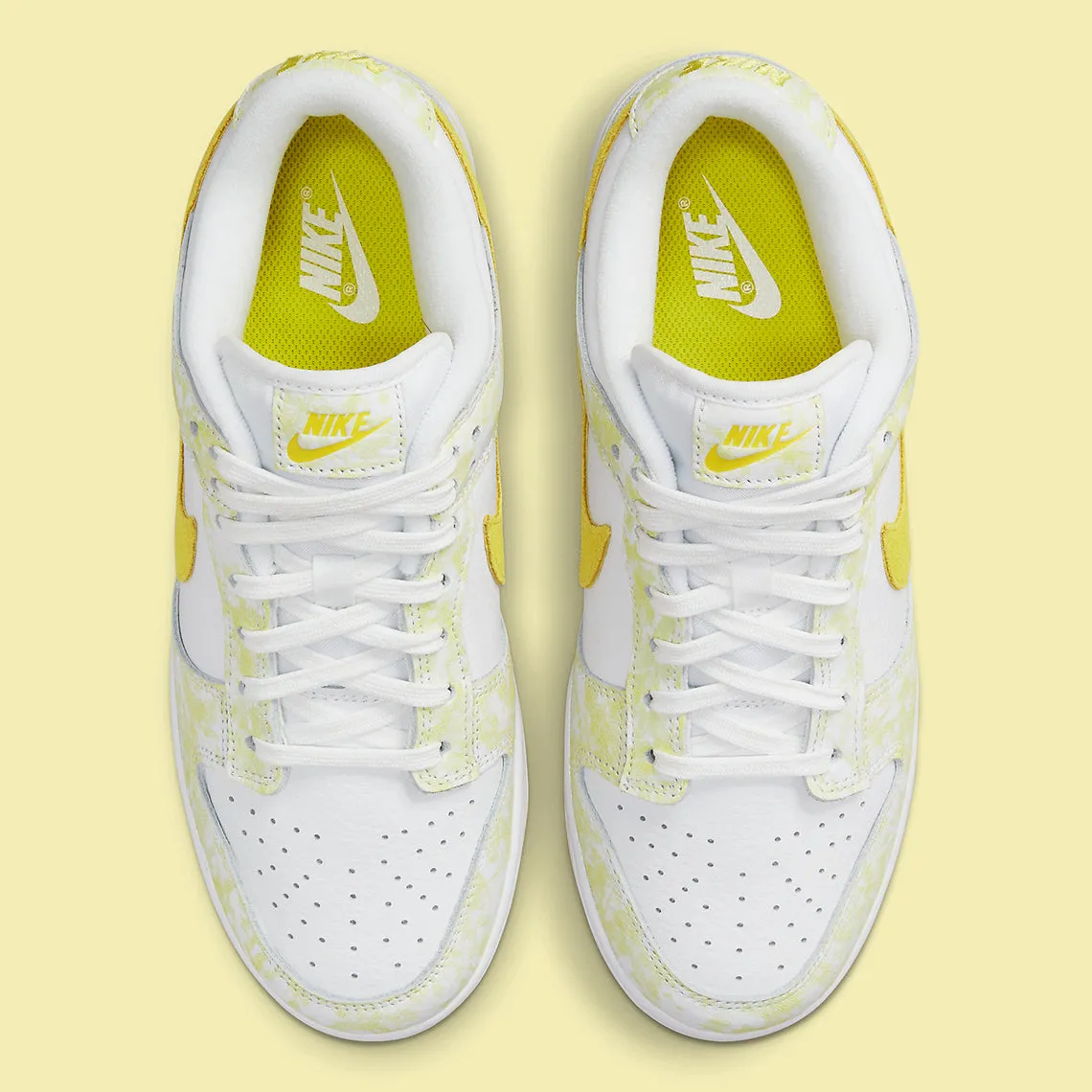 Nike Dunk Low Strike Yellow