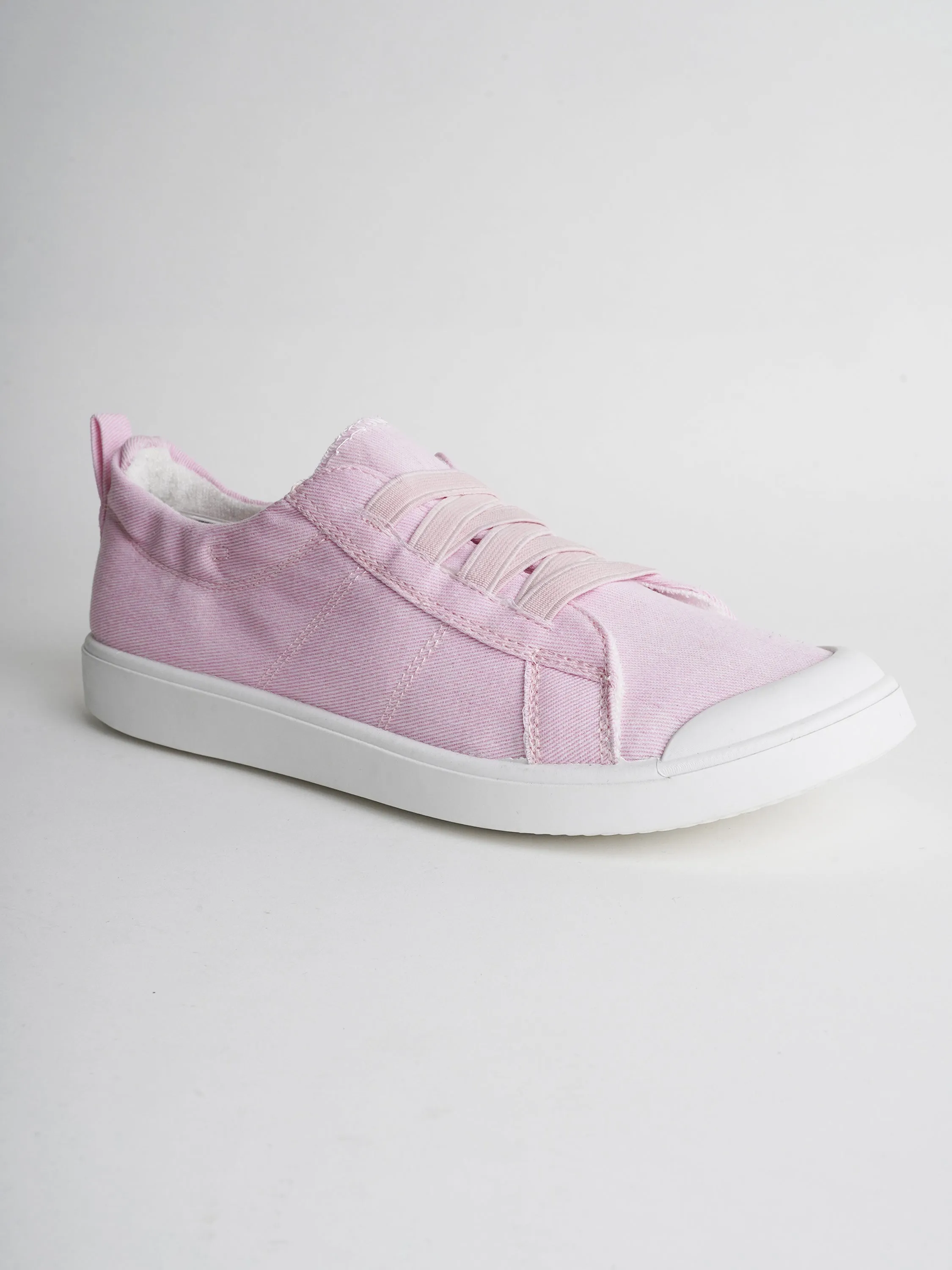 Taylor Low-top Slip-on Sneakers