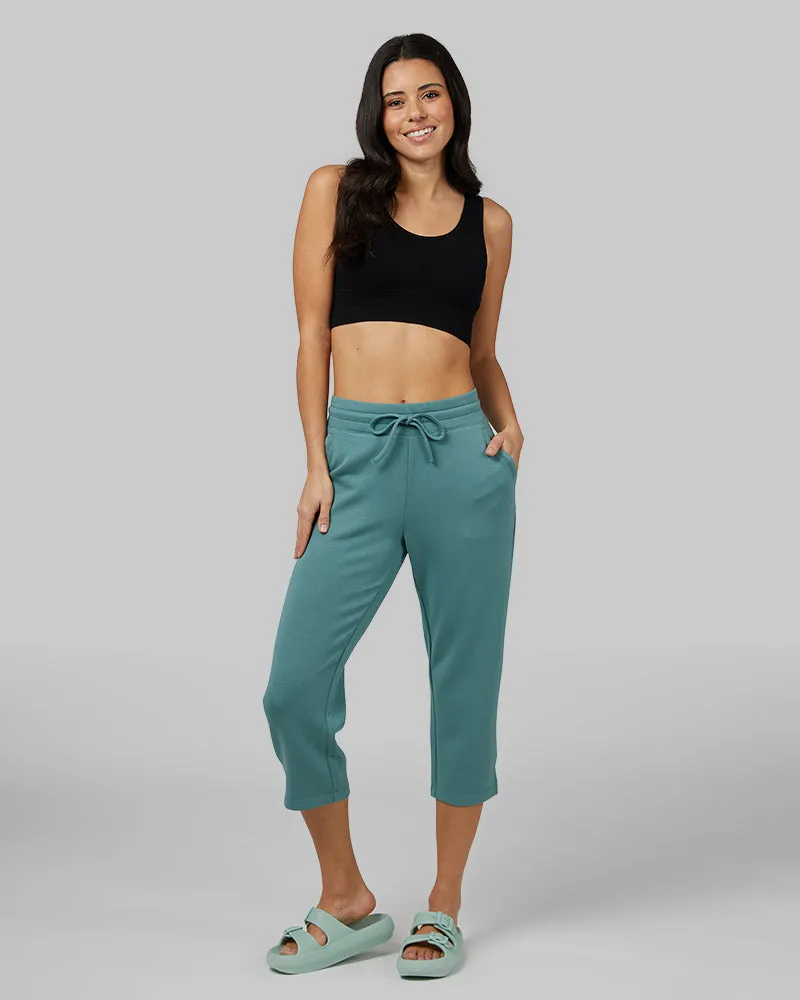 WOMEN'S STUDIO TECH CAPRI